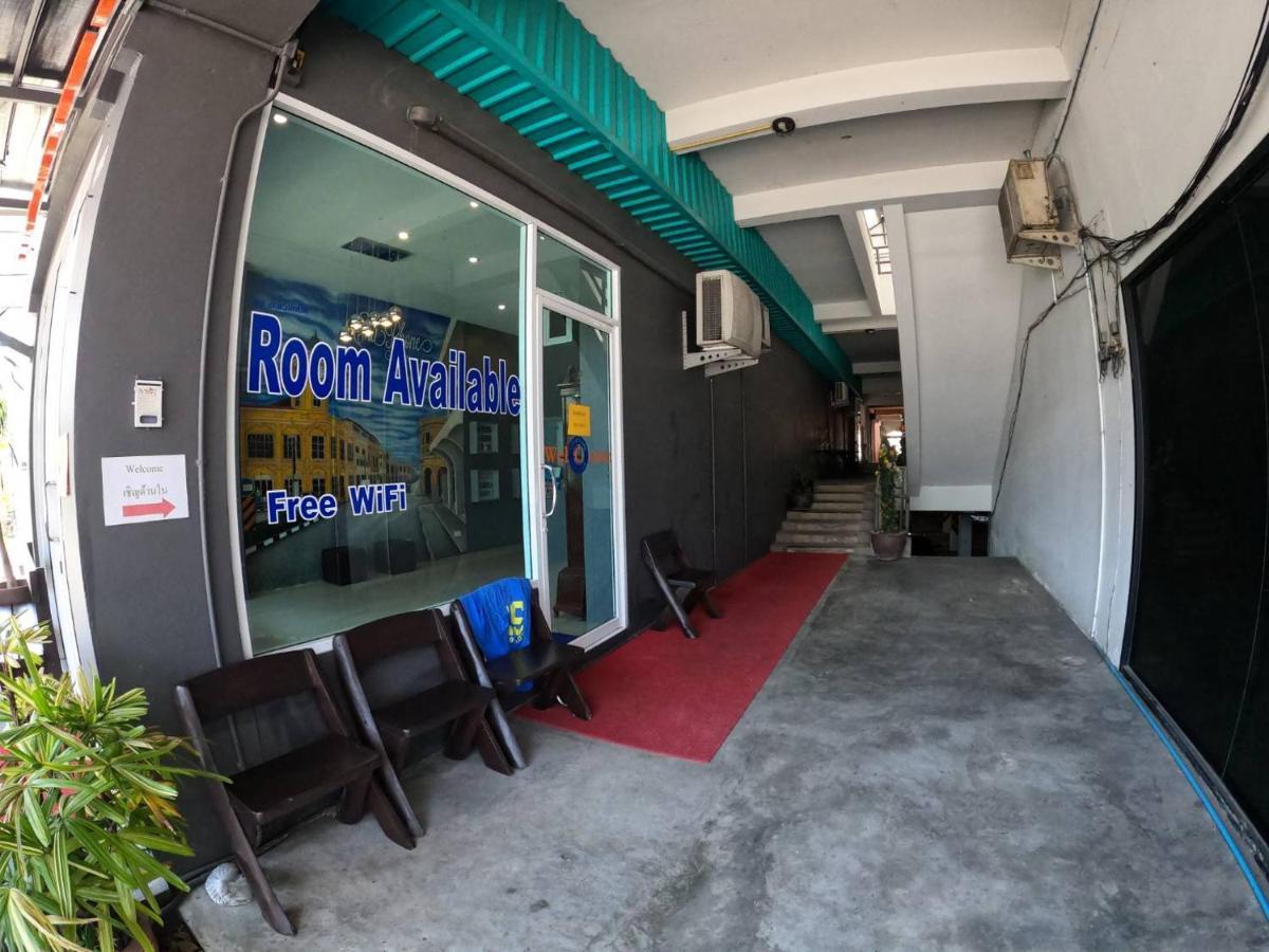 Chaphone Guesthouse Phuket Extérieur photo
