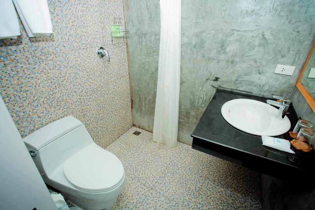 Chaphone Guesthouse Phuket Chambre photo