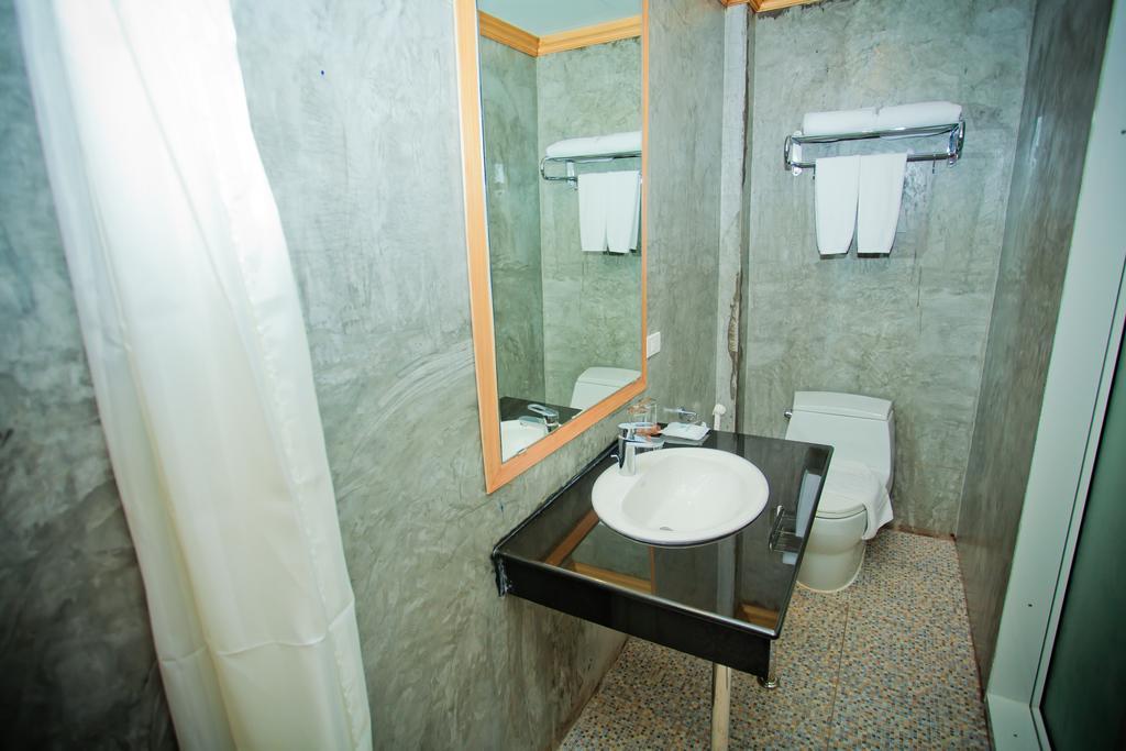 Chaphone Guesthouse Phuket Chambre photo