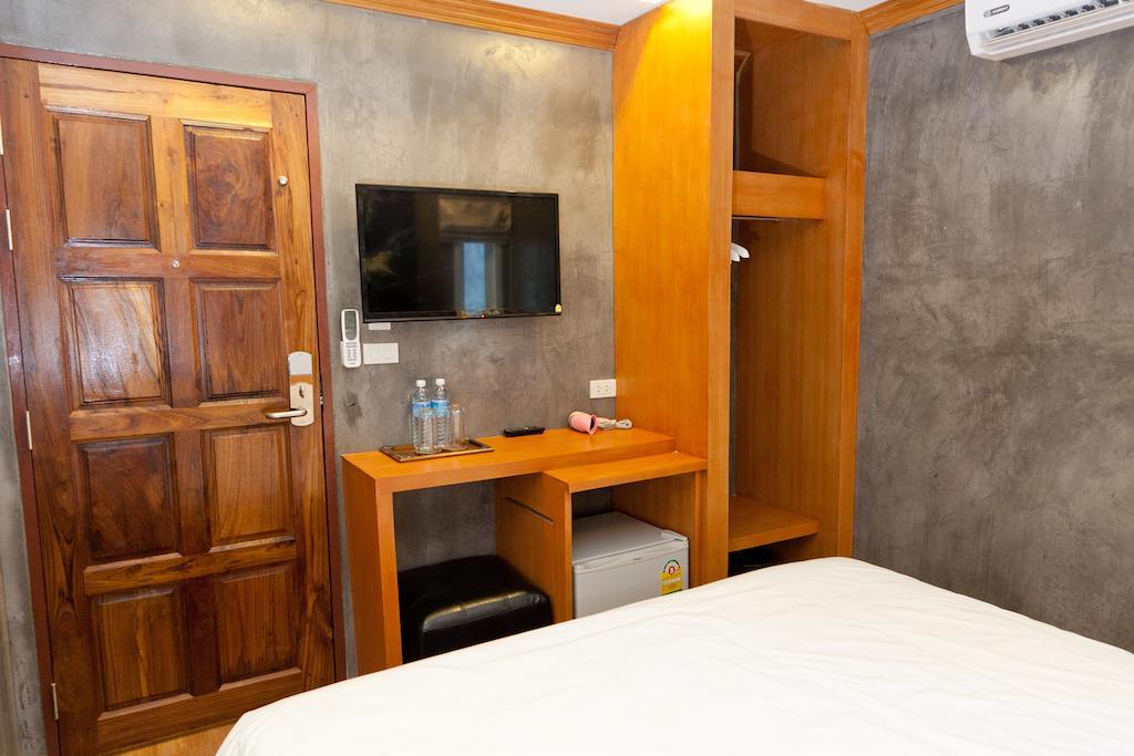 Chaphone Guesthouse Phuket Chambre photo